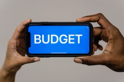 Smartphone: Guide per ottimizzare il budget per l'uso quotidiano