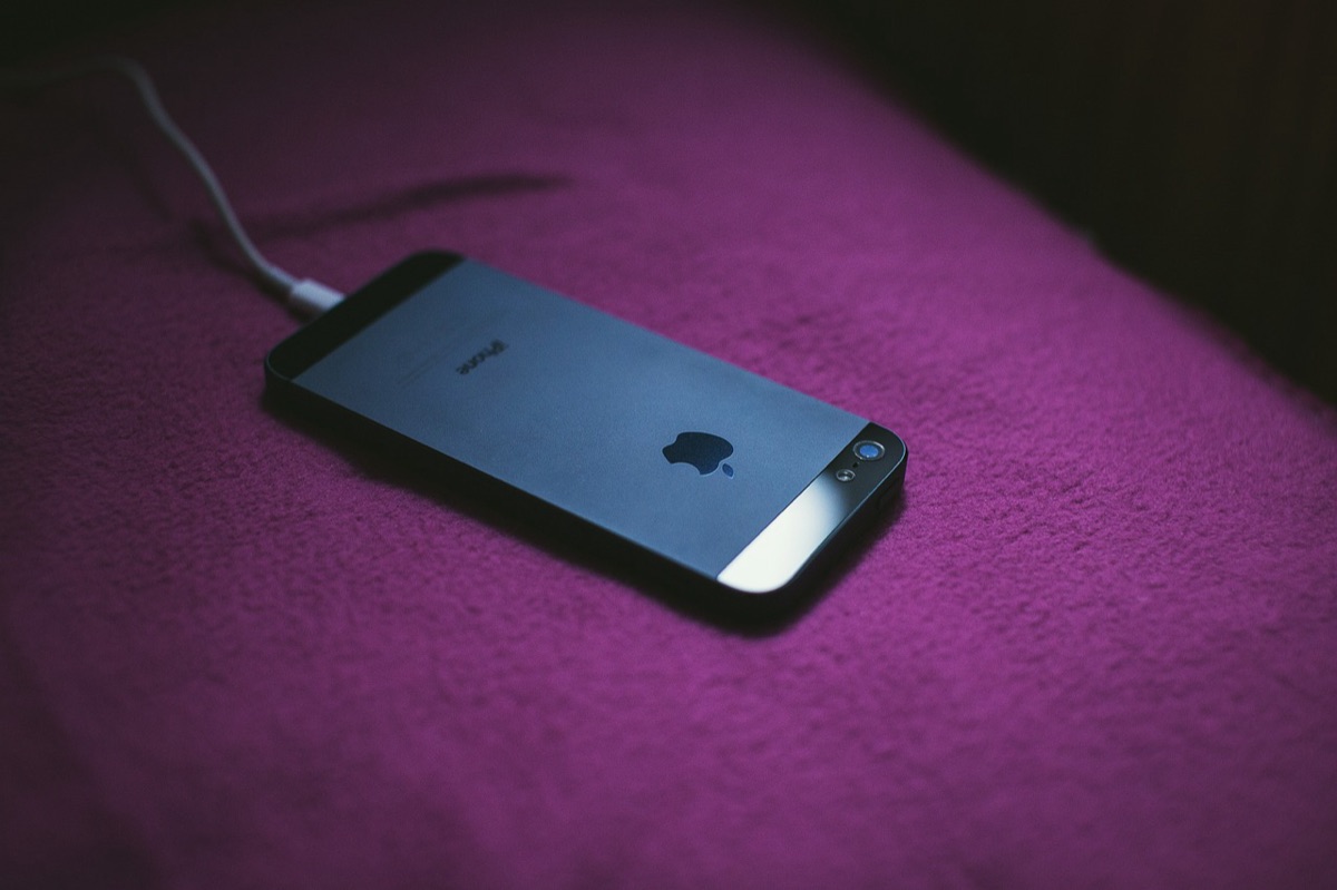iOS 電源線連結